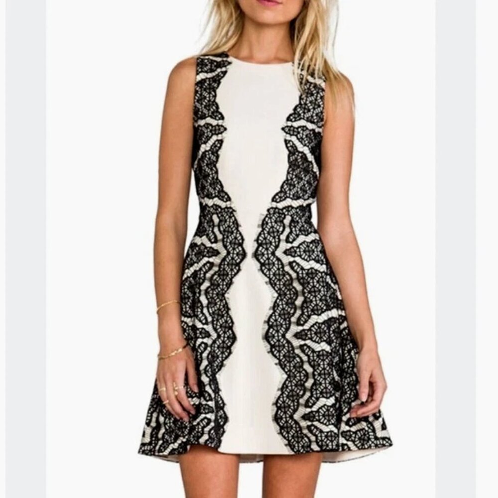 DVF Daniella Sleeveless A‑Line Dress Ivory Ecru/Black Lace Cocktail Classic Sz 8